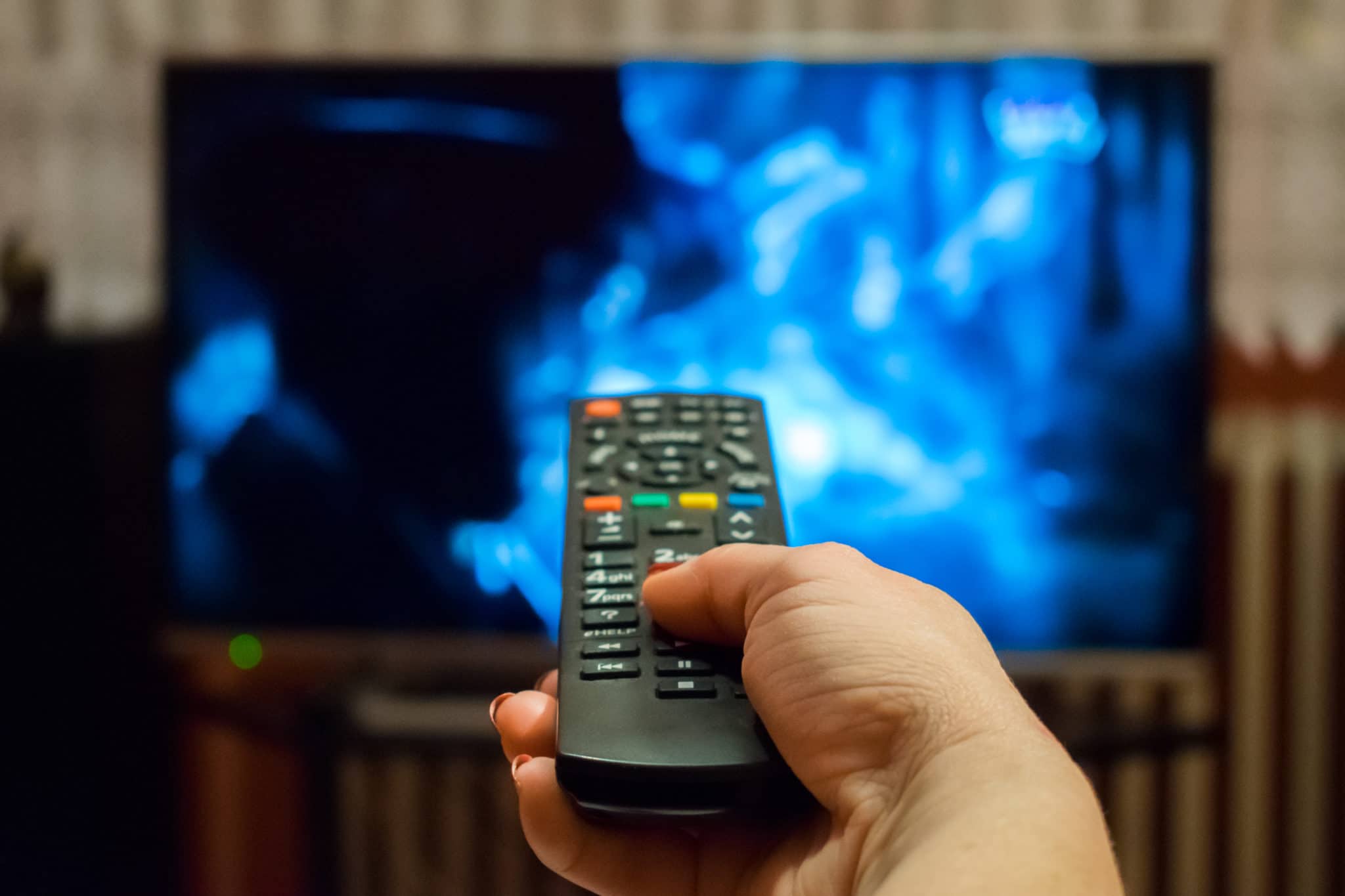 AT&T To Insert Ads When Users Pause STARZ & EPIX
